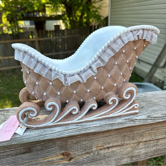 Bella Lux Neutral Christmas Gingerbread Lace Sleigh Decor...